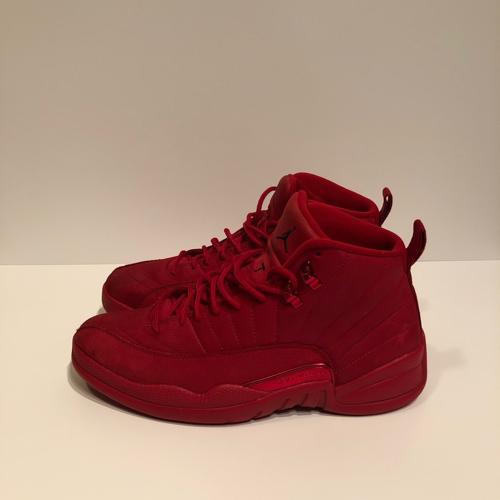 Air jordan 12 gym red